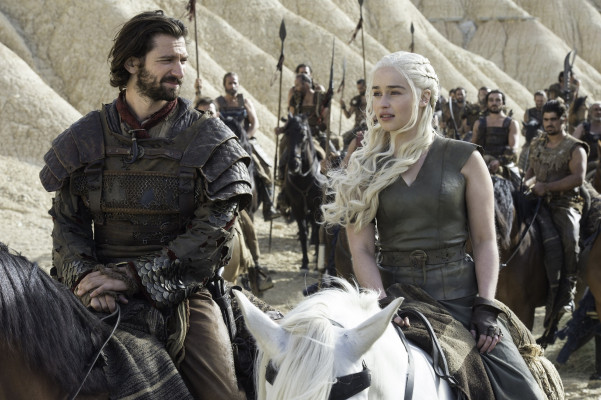 Emilia Clarke pic #865367