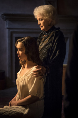 Emilia Clarke pic #908028