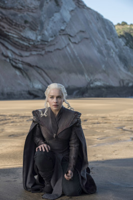 Emilia Clarke pic #1198590