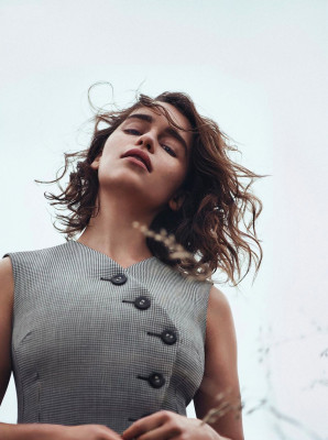 Emilia Clarke pic #815642