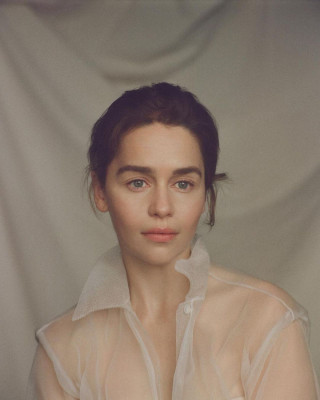 Emilia Clarke pic #1118024