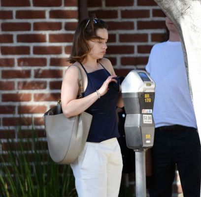 Emilia Clarke pic #832933