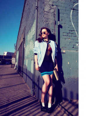 Emilia Clarke pic #678181