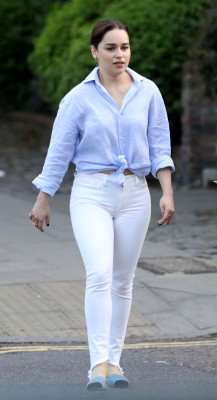 Emilia Clarke pic #938380