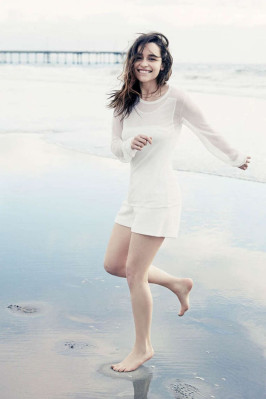 Emilia Clarke pic #669673