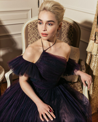 Emilia Clarke pic #1039410