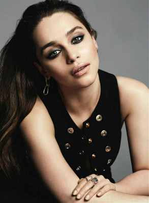 Emilia Clarke pic #778411