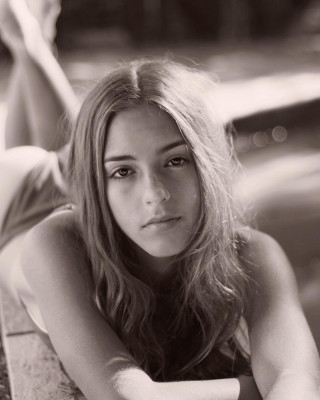 Emily Feld pic #1073176