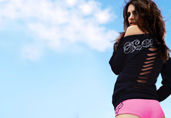 Emily Ratajkowski pic #686675