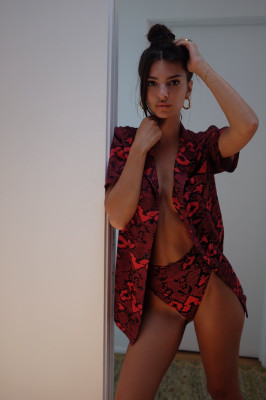 photo 24 in Emily Ratajkowski gallery [id1159969] 2019-07-25 00:00:00