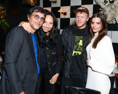 photo 21 in Emily Ratajkowski gallery [id1281102] 2021-11-18 00:00:00