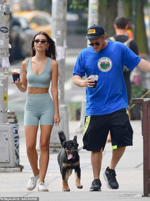 Emily Ratajkowski pic #1154361