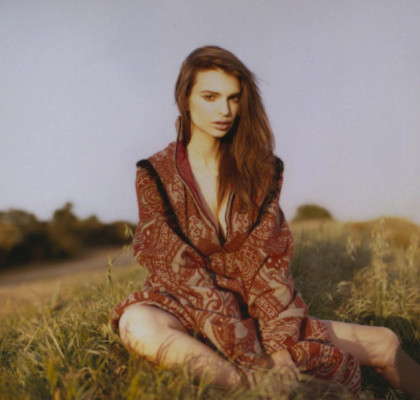 Emily Ratajkowski pic #618574