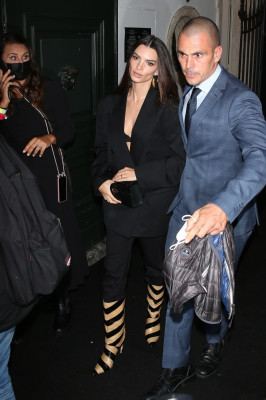 photo 5 in Emily Ratajkowski gallery [id1272638] 2021-10-08 00:00:00