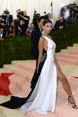Emily Ratajkowski pic #850889
