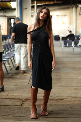 photo 14 in Emily Ratajkowski gallery [id1304770] 2022-07-08 00:00:00