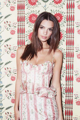 Emily Ratajkowski pic #1071176