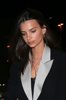 Emily Ratajkowski pic #1053384