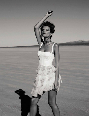 Emily Ratajkowski pic #904021