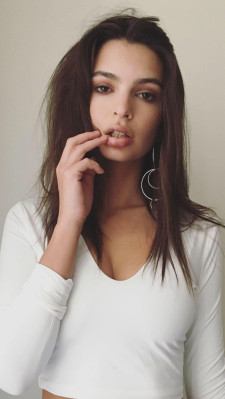 Emily Ratajkowski pic #899247