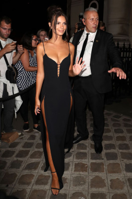 Emily Ratajkowski pic #947972