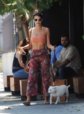 Emily Ratajkowski pic #868500