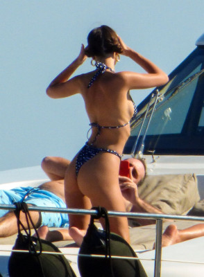 Emily Ratajkowski pic #1048442