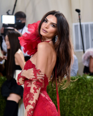 photo 9 in Emily Ratajkowski gallery [id1270996] 2021-09-20 00:00:00