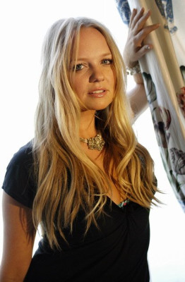 Emma Bunton pic #253349