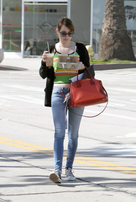 Emma Roberts pic #553709