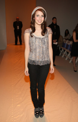 Emma Roberts pic #249138