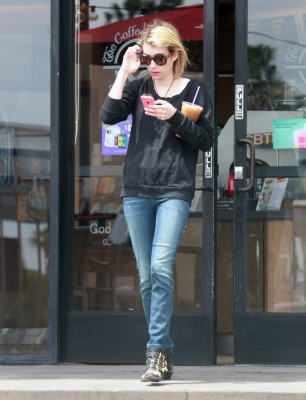 Emma Roberts pic #697797