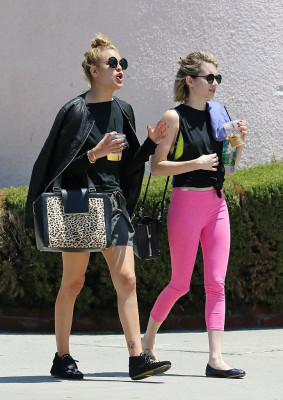 Emma Roberts pic #705646