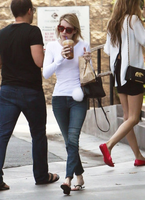 Emma Roberts pic #703112