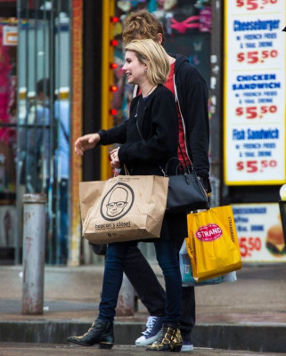Emma Roberts pic #694799