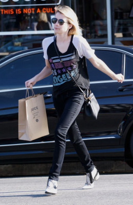 Emma Roberts pic #697808
