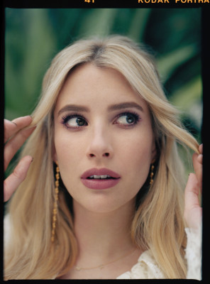 Emma Roberts pic #1240098