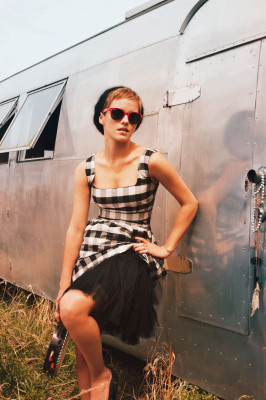 photo 22 in Emma Watson gallery [id350218] 2011-02-28 00:00:00