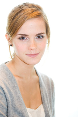photo 8 in Emma Watson gallery [id198394] 2009-11-10 00:00:00