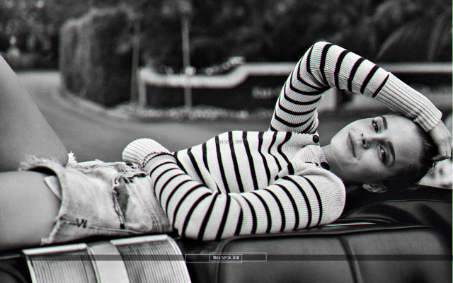 photo 29 in Emma Watson gallery [id1278018] 2021-10-30 00:00:00