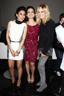 Emmanuelle Chriqui pic #354700