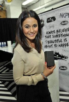 Emmanuelle Chriqui pic #800232