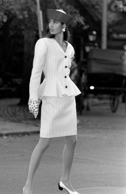 Gail Elliot pic #1358960