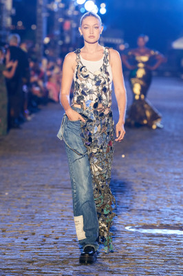 photo 17 in Gigi Hadid gallery [id1311444] 2022-10-07 00:00:00