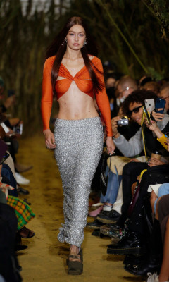 photo 28 in Gigi Hadid gallery [id1273262] 2021-10-10 00:00:00