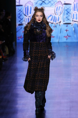 Gigi Hadid pic #910005