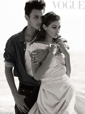 Gigi Hadid pic #906129