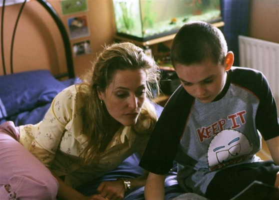 Gillian Anderson pic #153650