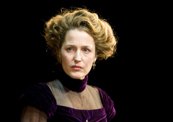Gillian Anderson pic #157702