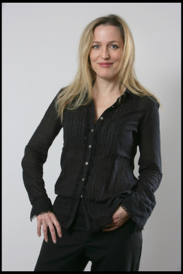 Gillian Anderson pic #630332